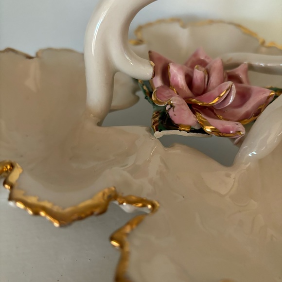 Vintage Leaf Shaped Serving Dish Gold Trim 3 Ivory Sections Roses - Picture 6 of 9